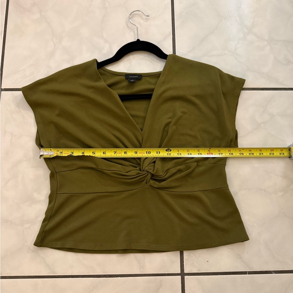 LIMITED TIME: 3 FOR $30 V-Neck Front Twist - Picture 3 of 5